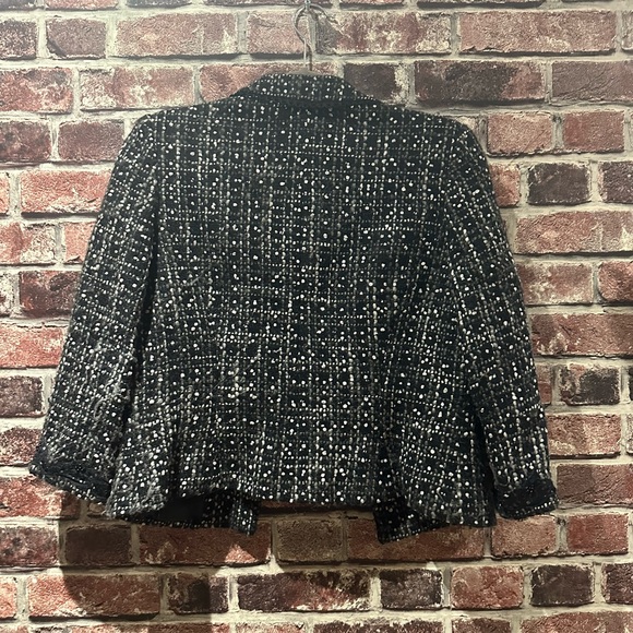 Jacket - Picture 2 of 4